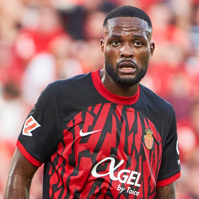 Cyle Larin photo